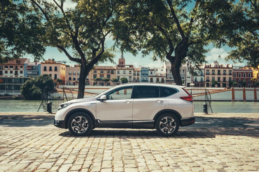  Honda CR-V Hybrid 2018 года  (EU) (фото 14 из 56)